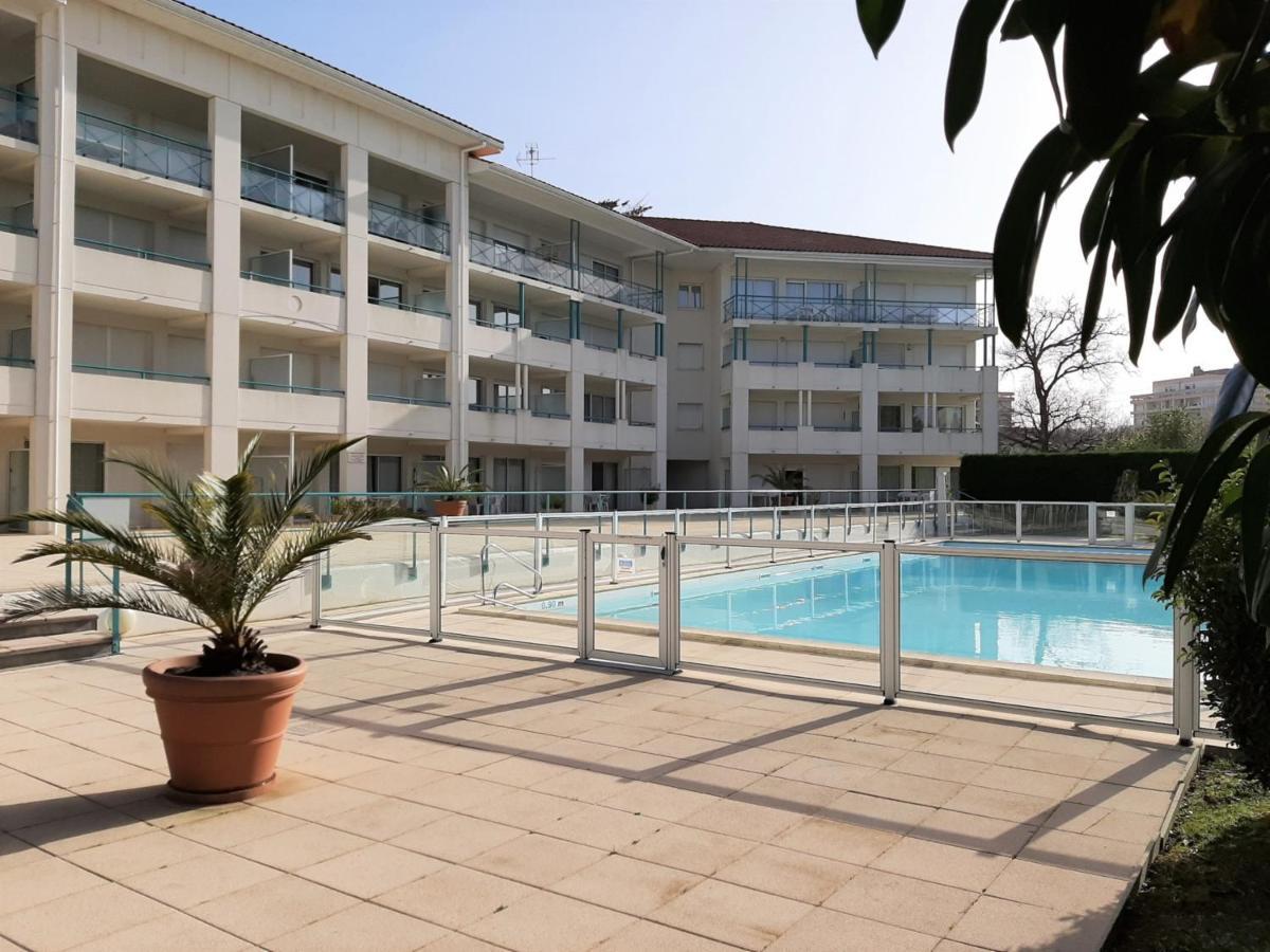 Appartement A Ciboure Avec Terrasse, Piscine Chauffee Et Parking - Ideal Golf Et Plage - Fr-1-239-551 Exteriör bild