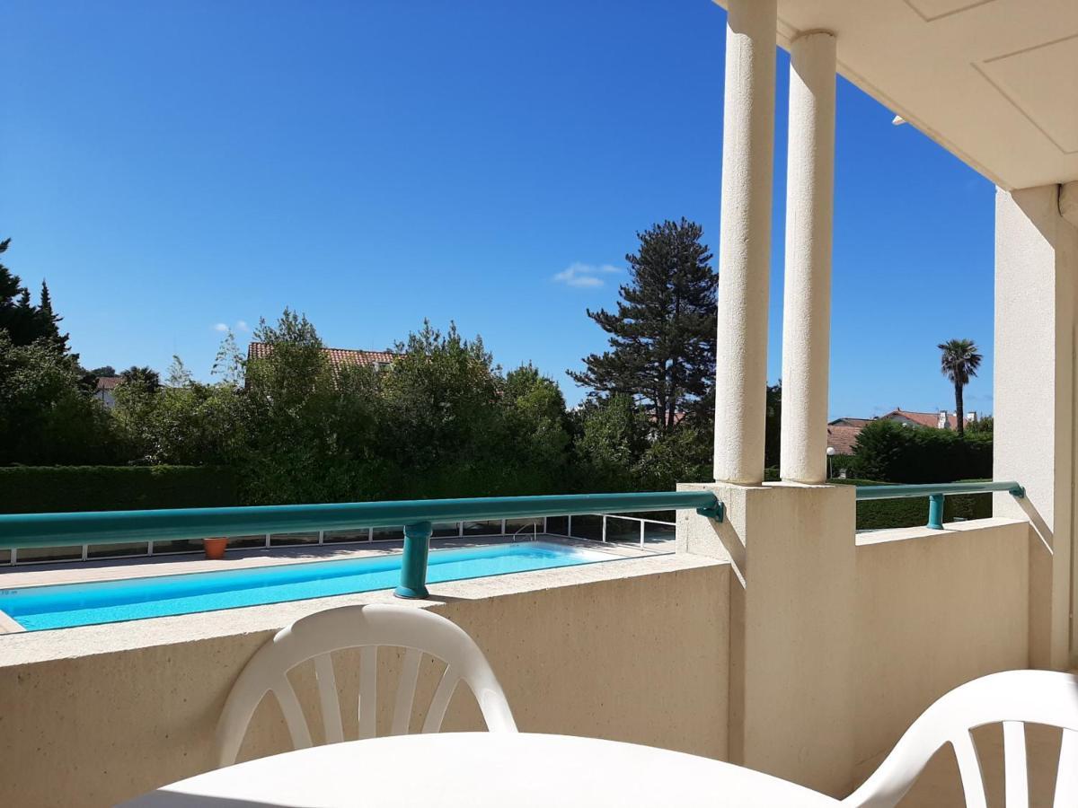 Appartement A Ciboure Avec Terrasse, Piscine Chauffee Et Parking - Ideal Golf Et Plage - Fr-1-239-551 Exteriör bild