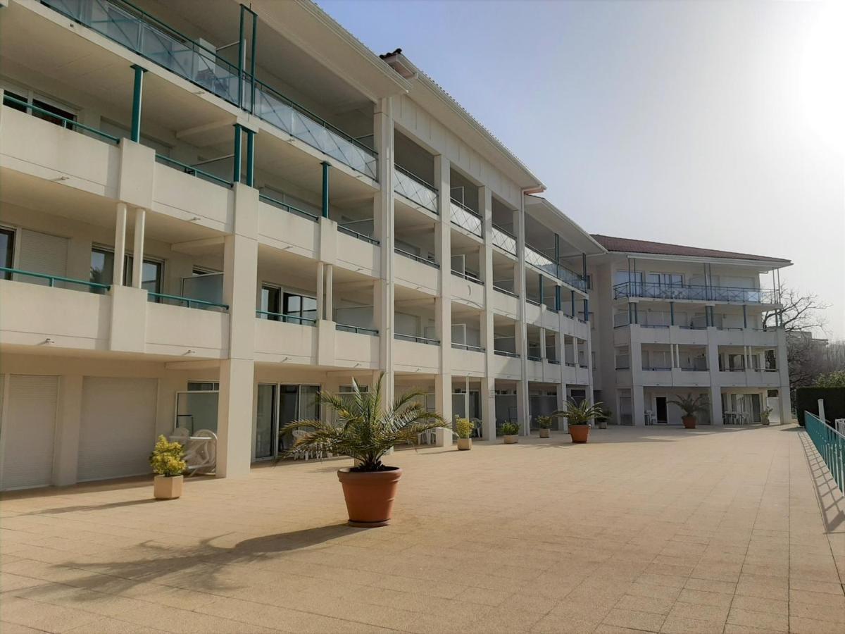 Appartement A Ciboure Avec Terrasse, Piscine Chauffee Et Parking - Ideal Golf Et Plage - Fr-1-239-551 Exteriör bild